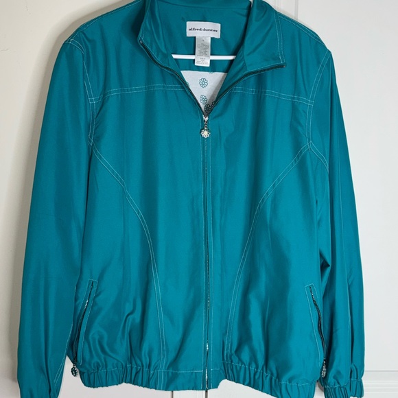 Jacket - Picture 1 of 2